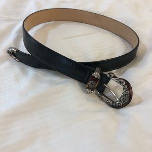 Gorgeous brand new belt, never worn!